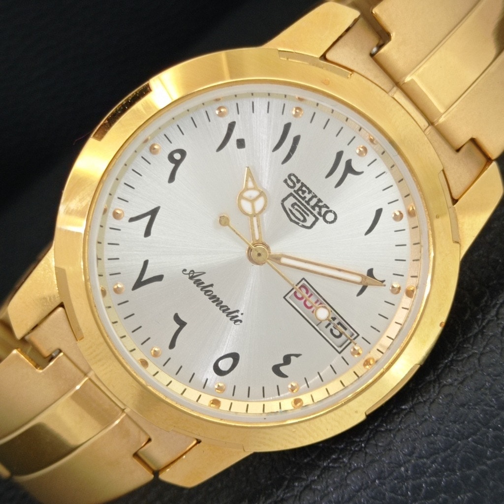 Vintage 1976 Seiko Automatic Mens Gold Watch WDaydate  White Accents